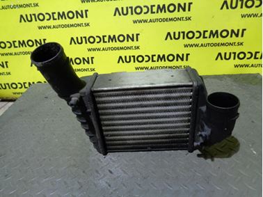 059145806 - Intercooler - Audi A4 1998 - 2001 VW Passat 1997 - 2005 Škoda Superb 2002 - 2008