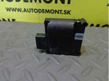 Motorček klapky kúrenia 4F0820511A 0132801359 - Audi A6 C6 4F 2005 Sedan Quattro 3.0 TDI 165 kW BMK GZW