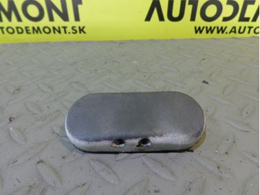 8E0955988A - Tryska ostrekovača čelného skla - Audi A2 2000 - 2005 A3 2004 - 2007 A4 2001 - 2008 A6 2002 - 2008 A6 Allroad 2007 - 2011 A8 2004 - 2007 A4 Cabriolet 2003 - 2009