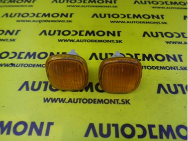 4D0949127B - Smerovky do blatníka - Audi A3 1997 - 2000 A4 1995 - 1999 A8 1994 - 1999 Škoda Octavia I 1997 - 2000