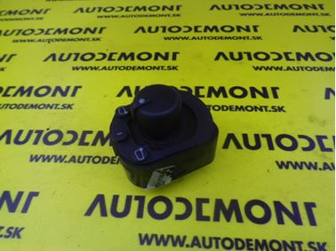 8E0959565 - Ovládač spätných zrkadiel - Audi A1 2011 - 2014 A2 2000 - 2005 A3 2004 - 2013 A4 2001 - 2008 A4 Cabriolet 2003 - 2009 A6 2005 - 2008 A6 Allroad 2007 - 2011 A8 2004 - 2007 R8 2007 - 2012 Seat Exeo 2009 - 2014