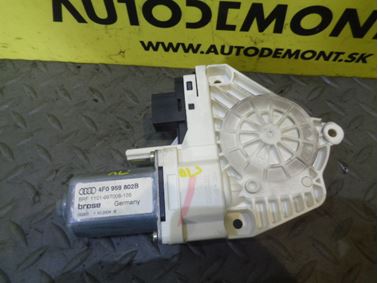 Pravý predný motorček okna 4F0959802B - Audi A6 C6 4F 2005 Sedan Quattro 3.0 TDI 165 kW BMK GZW