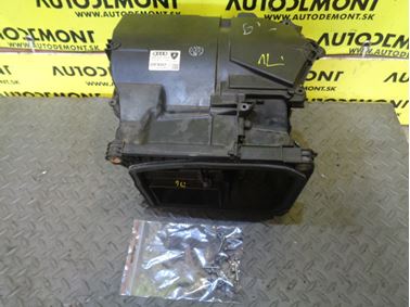 Kryt ventilátora kúrenia 4F0820155D 4F0820746 - Audi A6 C6 4F 2005 Sedan Quattro 3.0 TDI 165 kW BMK GZW