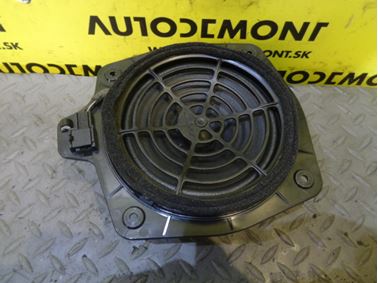 Reproduktor 8H0035411A - Audi A3 8P 2004 3 - dverová 2.0 Tdi 103 kW BKD GRF