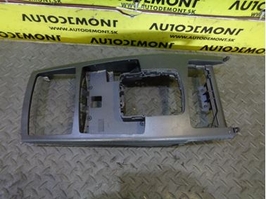 Stredový panel 4F1864261 4F1864261B - Audi A6 C6 4F 2006 Avant Quattro 3.0 TDI 165 kW BMK HXN