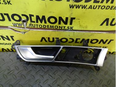 Ľavá predná vnútorná kľučka 4F0837019C - Audi A6 C6 4F 2006 Avant Quattro S - Line 3.0 TDI 165 kW BMK HKG