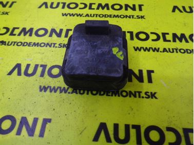 8D0121276 - Silentblok chladiča vody - Audi A4 1995 - 2001 A6 1998 - 2005 A8 1994 - 2003 VW Passat 1997 - 2005 Škoda Superb 2002 - 2008