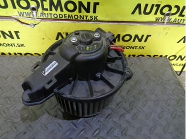 4B2820021 - Ventilátor kúrenia - Audi A6 1998 - 2001