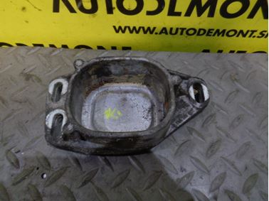 Doraz 8D0199335Q - Audi A4 B5 8D 2000 Avant 1.9 Tdi 85 kW AJM DUK