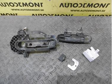 Ľavá predná kľučka dverí 4F0837207 4F0837207B 4F0837885 4F1837897 - Audi A6 C6 4F 2006 Avant Quattro 3.0 TDI 165 kW BMK HVE