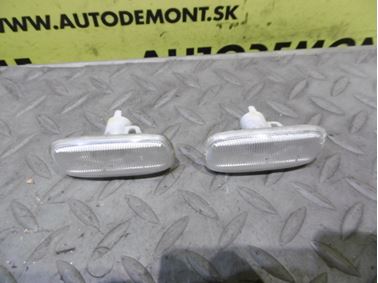 4B0949127 - Smerovky do blatníka - Audi A2 2000 - 2005 A3 1997 - 2000 A4 1999 - 2001 A6 1998 - 2001 A6 Allroad 2000 - 2005