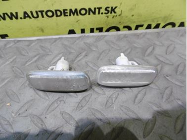 4B0949127 - Smerovky do blatníka - Audi A2 2000 - 2005 A3 1997 - 2000 A4 1999 - 2001 A6 1998 - 2001 A6 Allroad 2000 - 2005